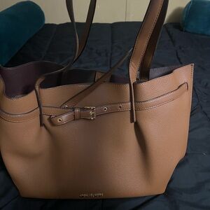 Elegant Tan Leather Tote Bag